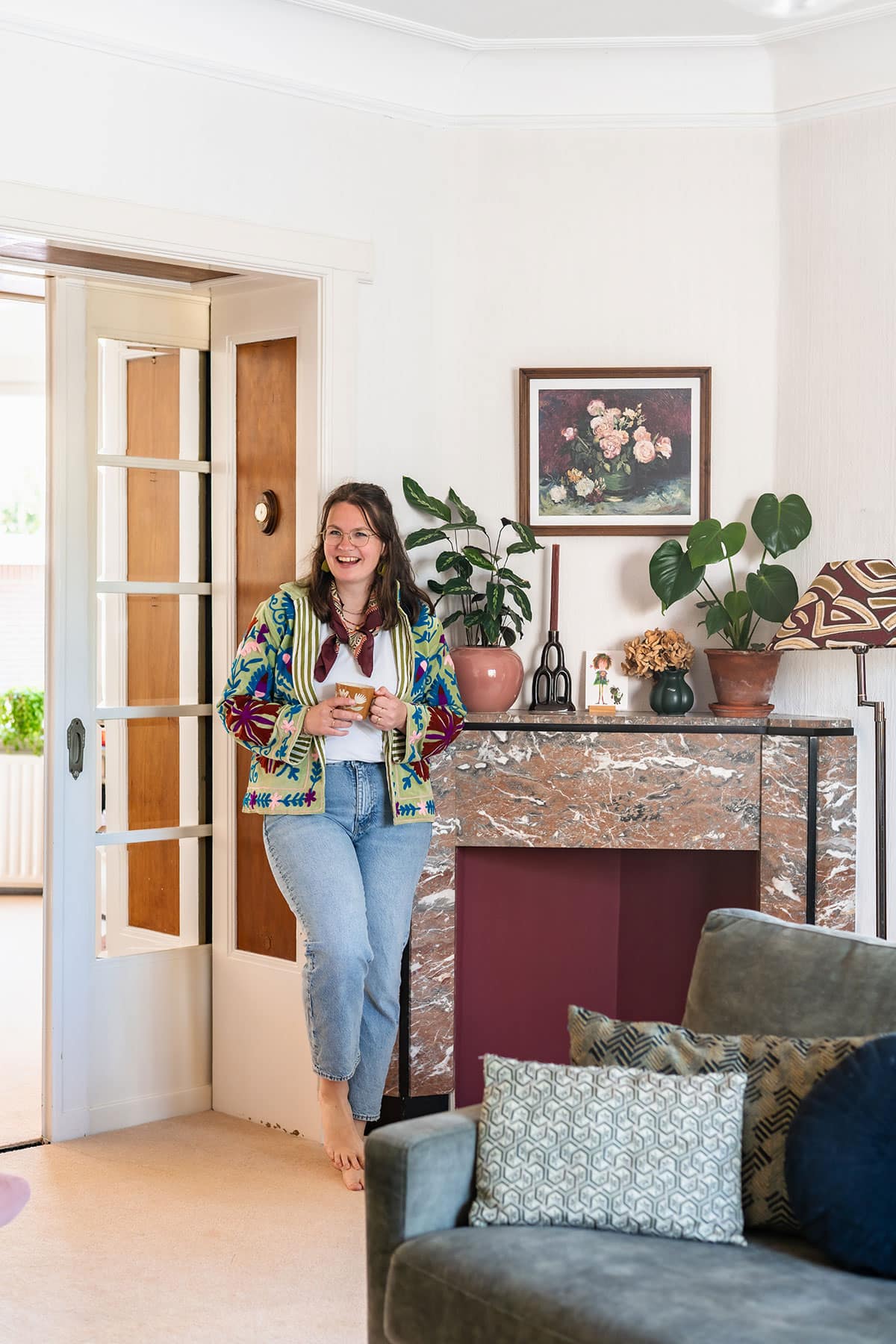 Hallo, ik ben Loes en als interieur stylist help ik jou met een stijlvol en persoonlijk interieur.